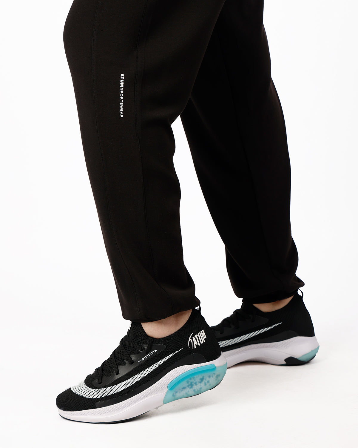 Relaxed Motion Black Pants-Atum -15905757