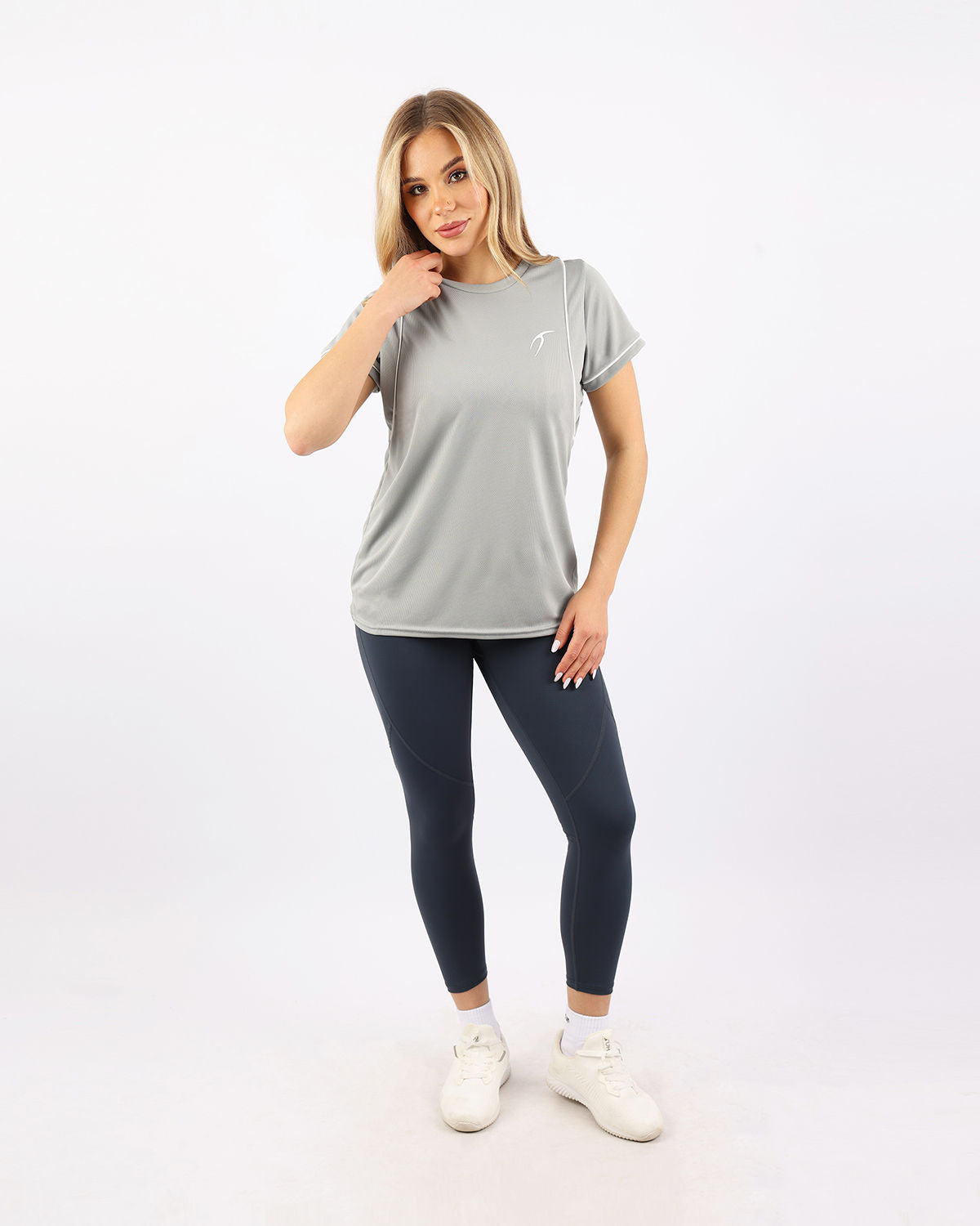 Ultra-Soft Cropped Gray T-Shirt-Atum -3268570
