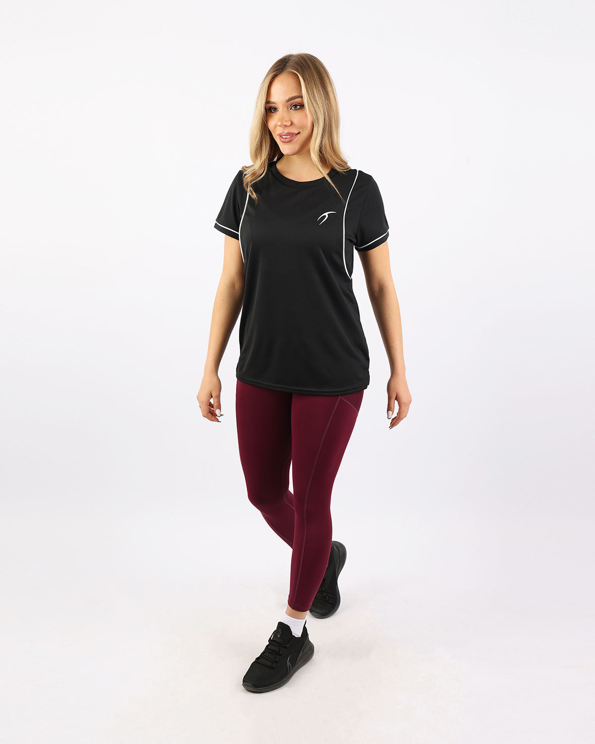 Ultra-Soft Cropped Black T-Shirt-Atum -4987173