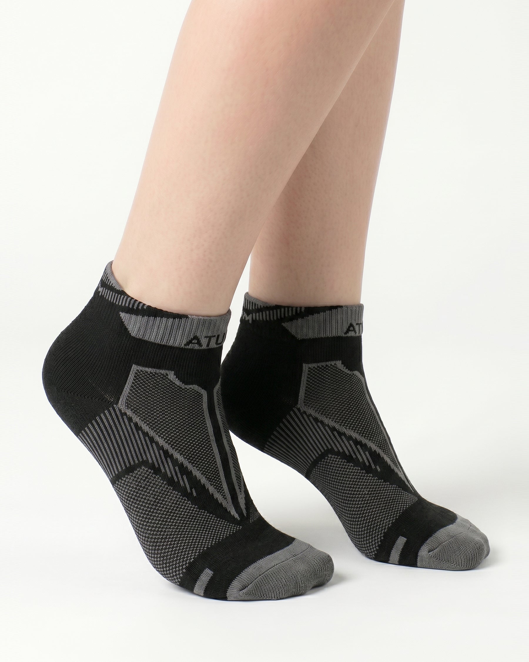 Adults Unisex Low-Cut Black Training Socks