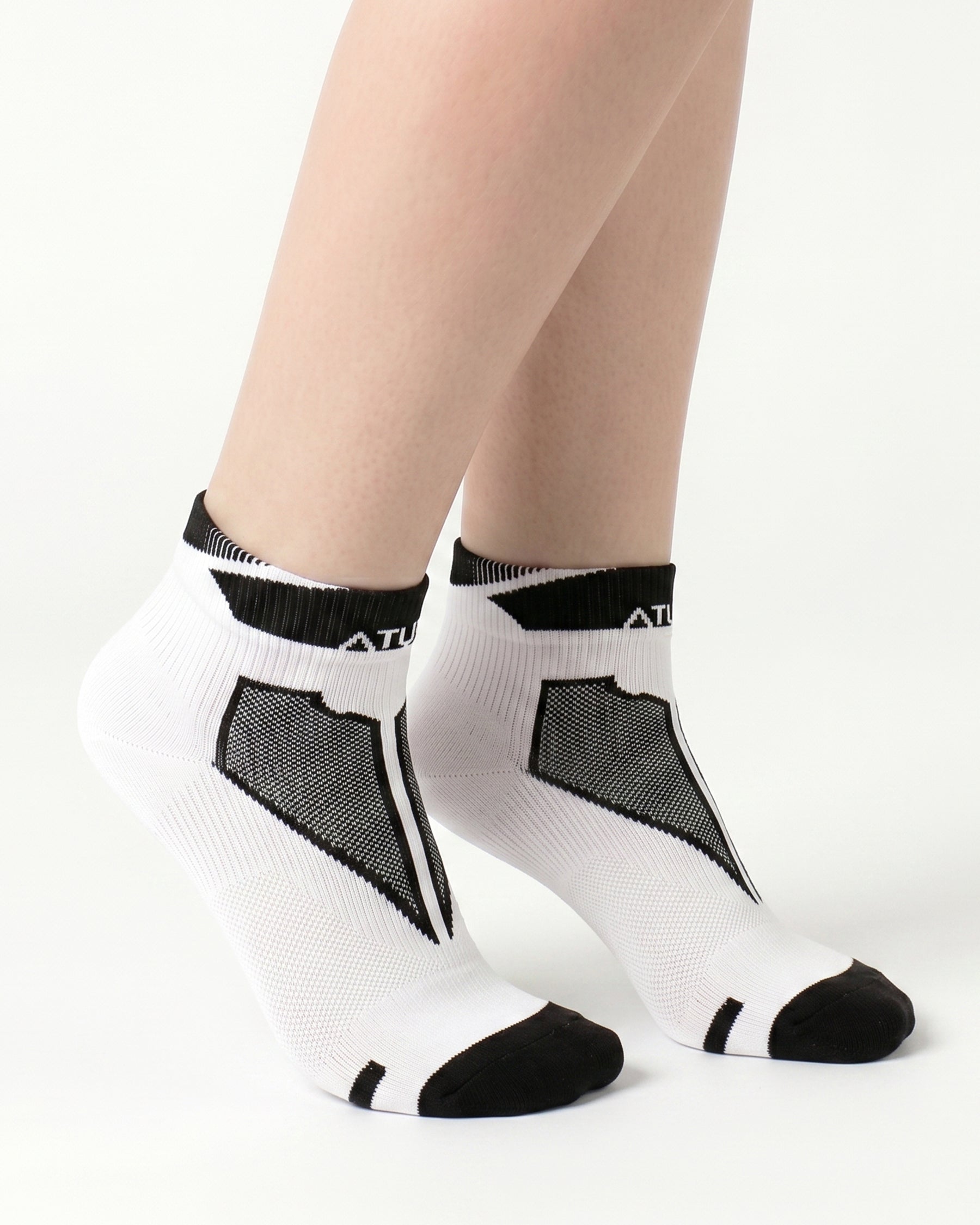 Adults Unisex Low-Cut White Training Socks