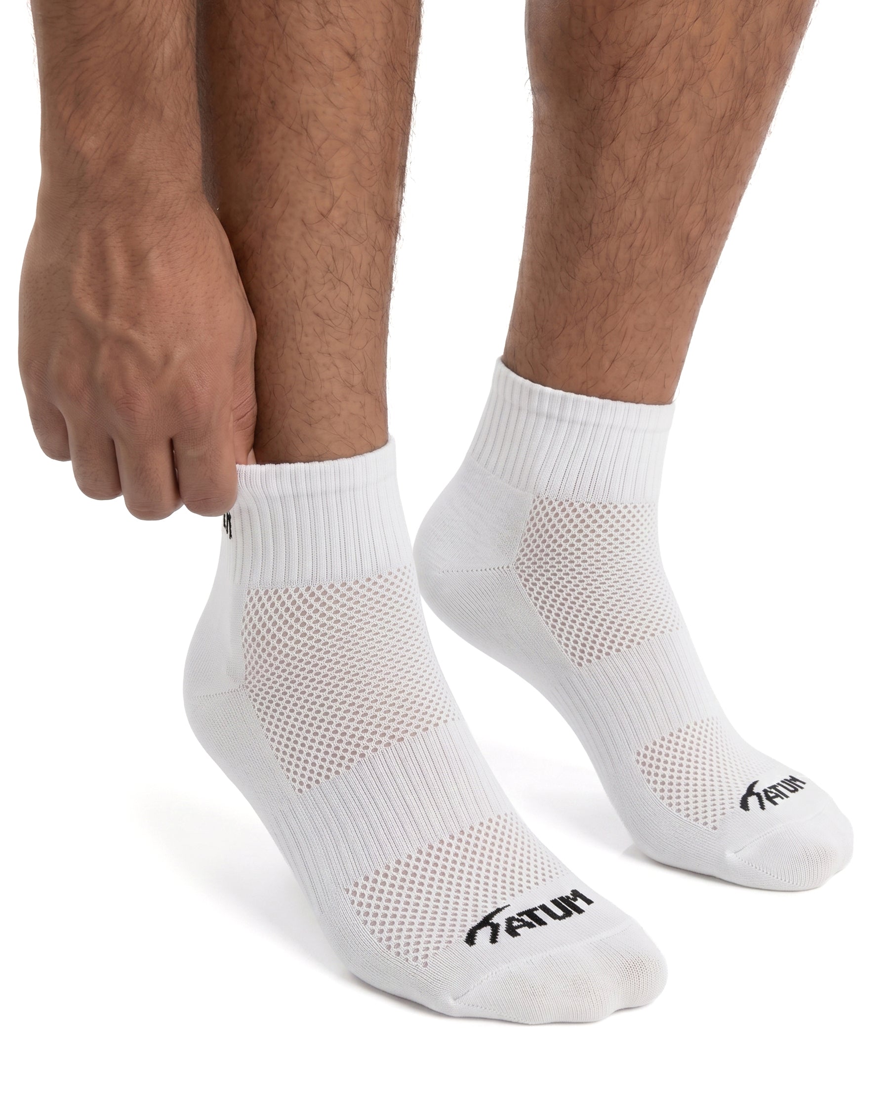Unisex White Half Socks With Net-Atum -32257042