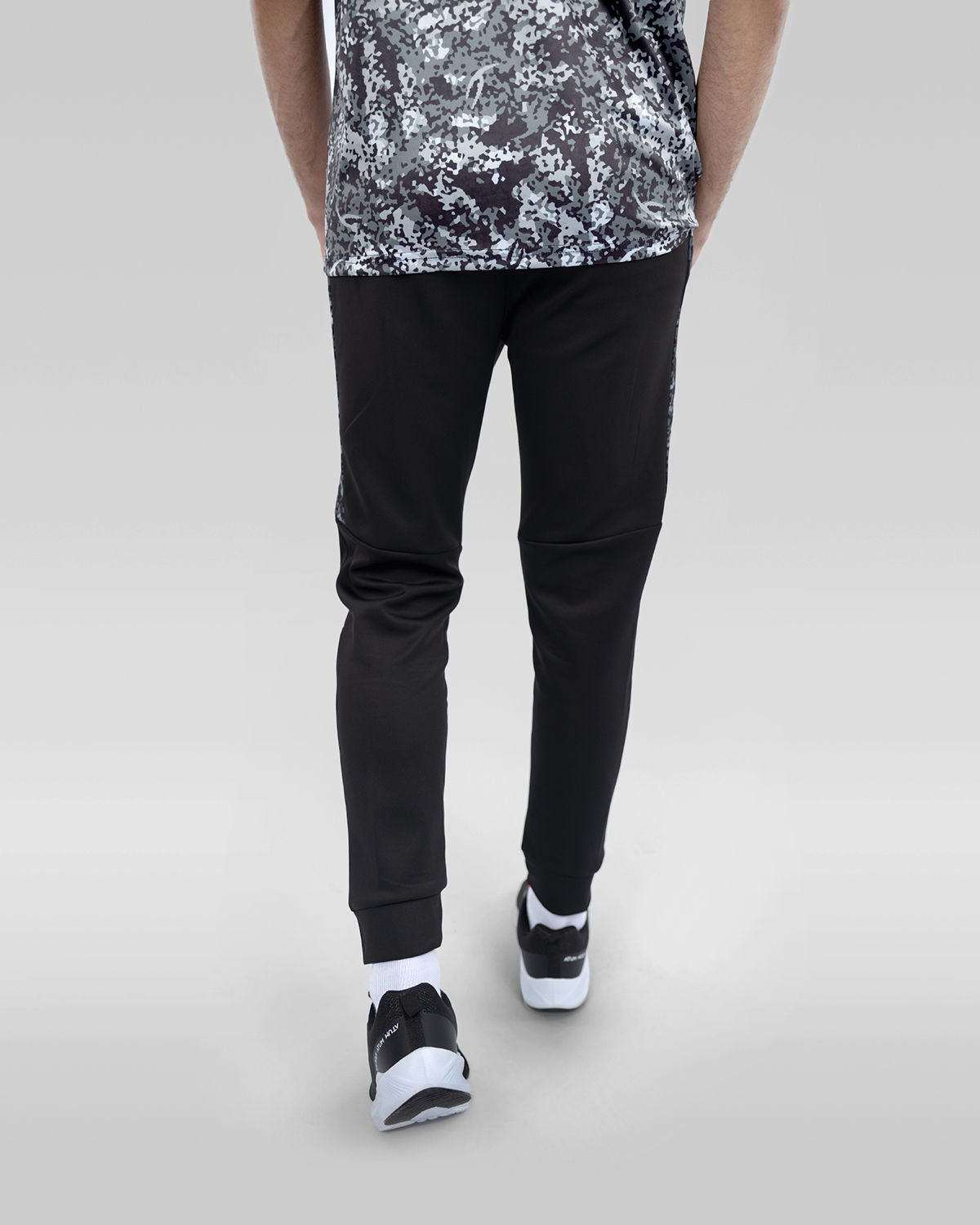 Men's Ultimate Black Pants-Atum -83688418