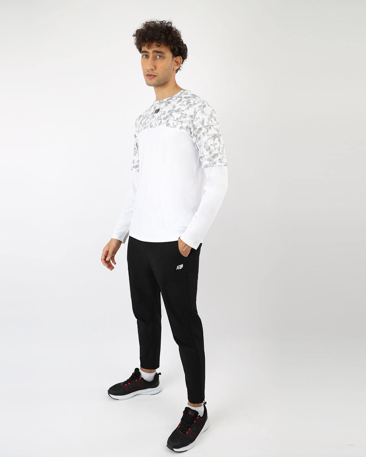 Slim Fit Black Jogger Pants-Atum -51980810