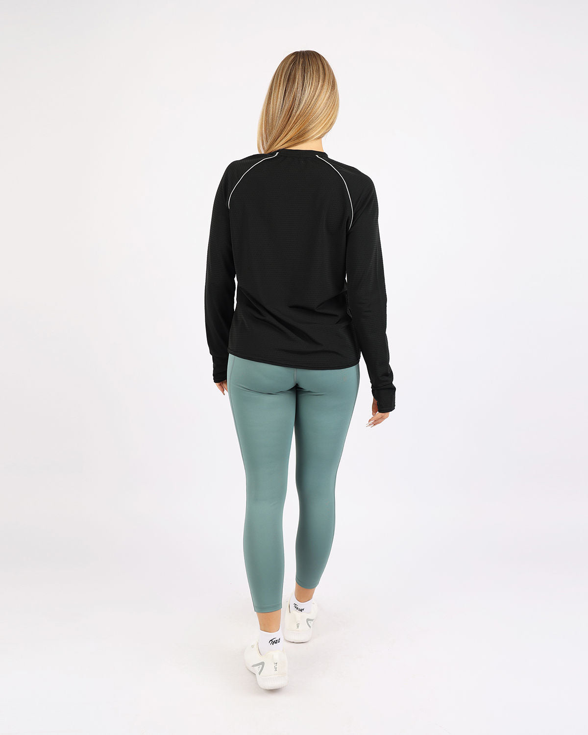 Long-Sleeve Training Black Top-Atum -55750831