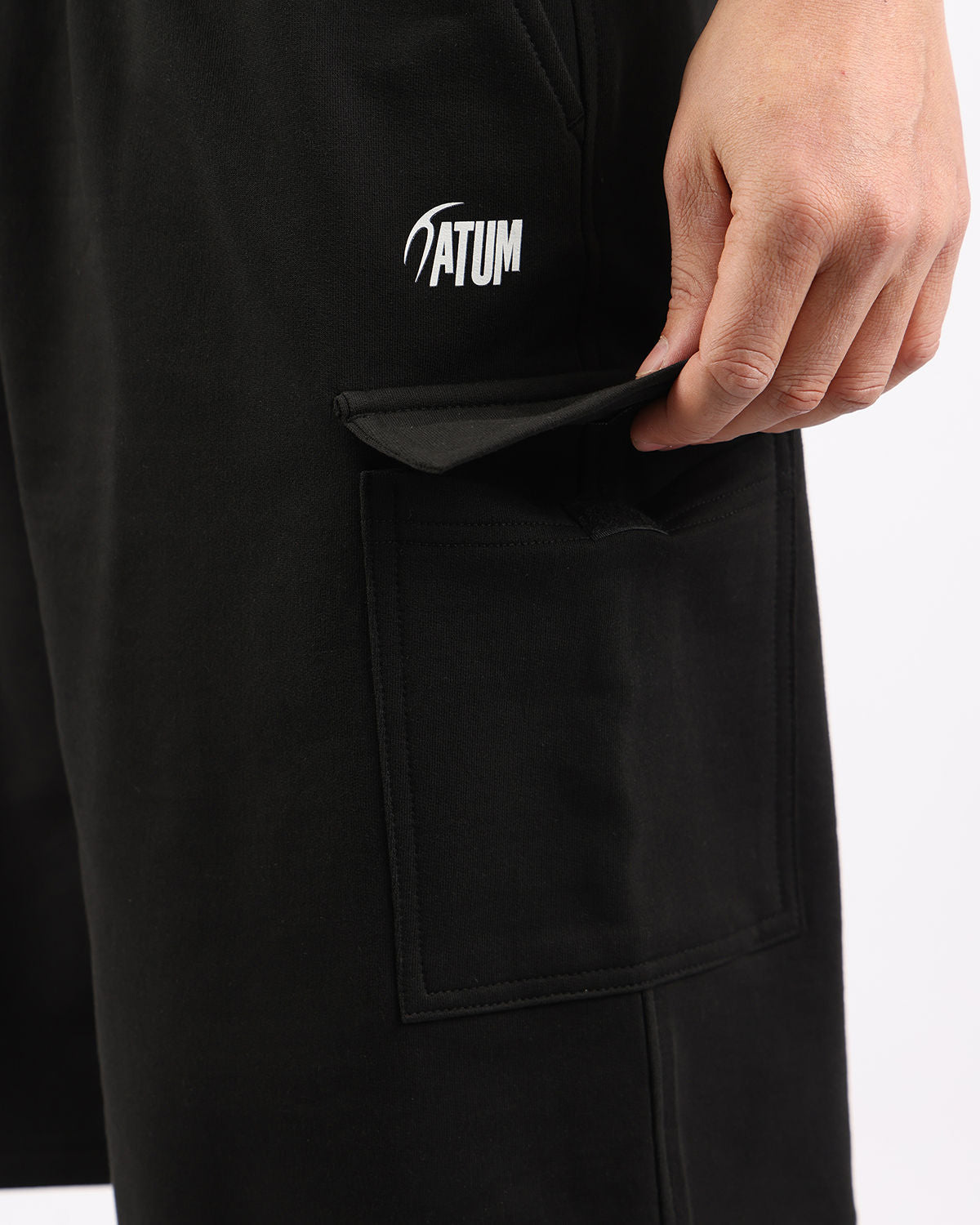 Essential Cargo Men's Black Shorts-Atum -77955927