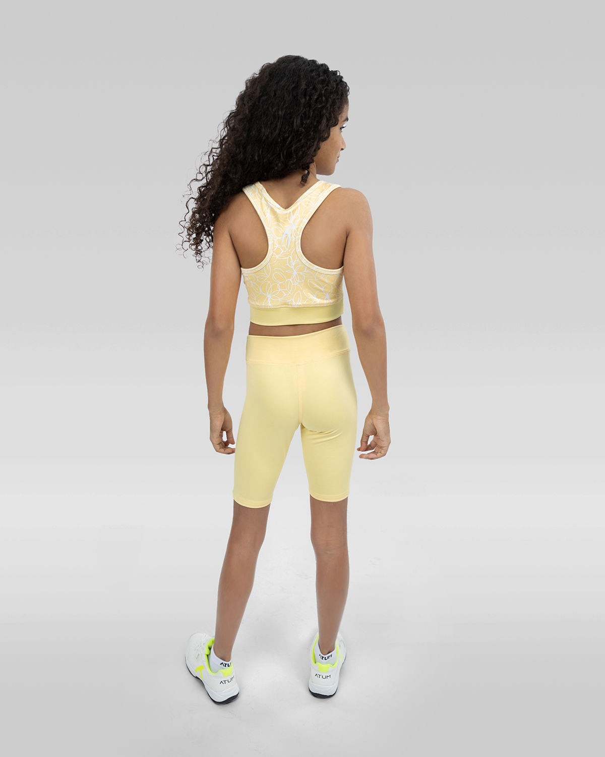 Simple and Smooth Girls Short Leggings