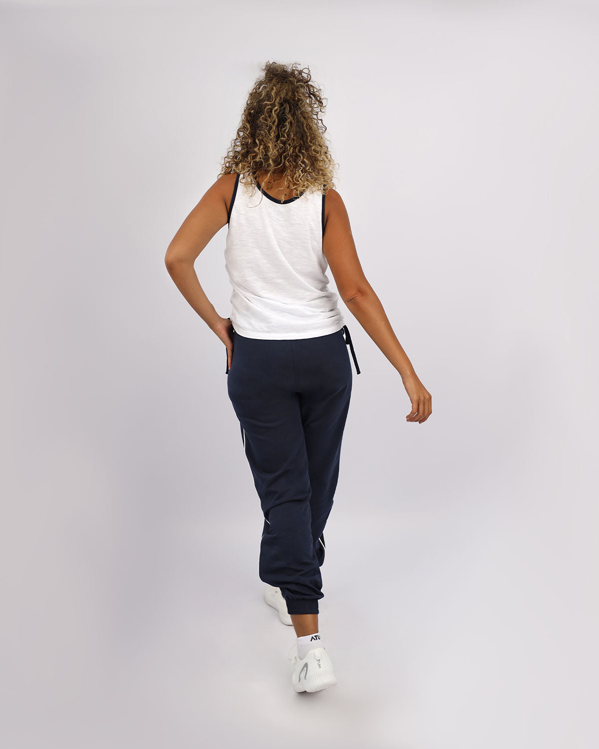Atum Women's Basic Tank Top - Atum Egypt 