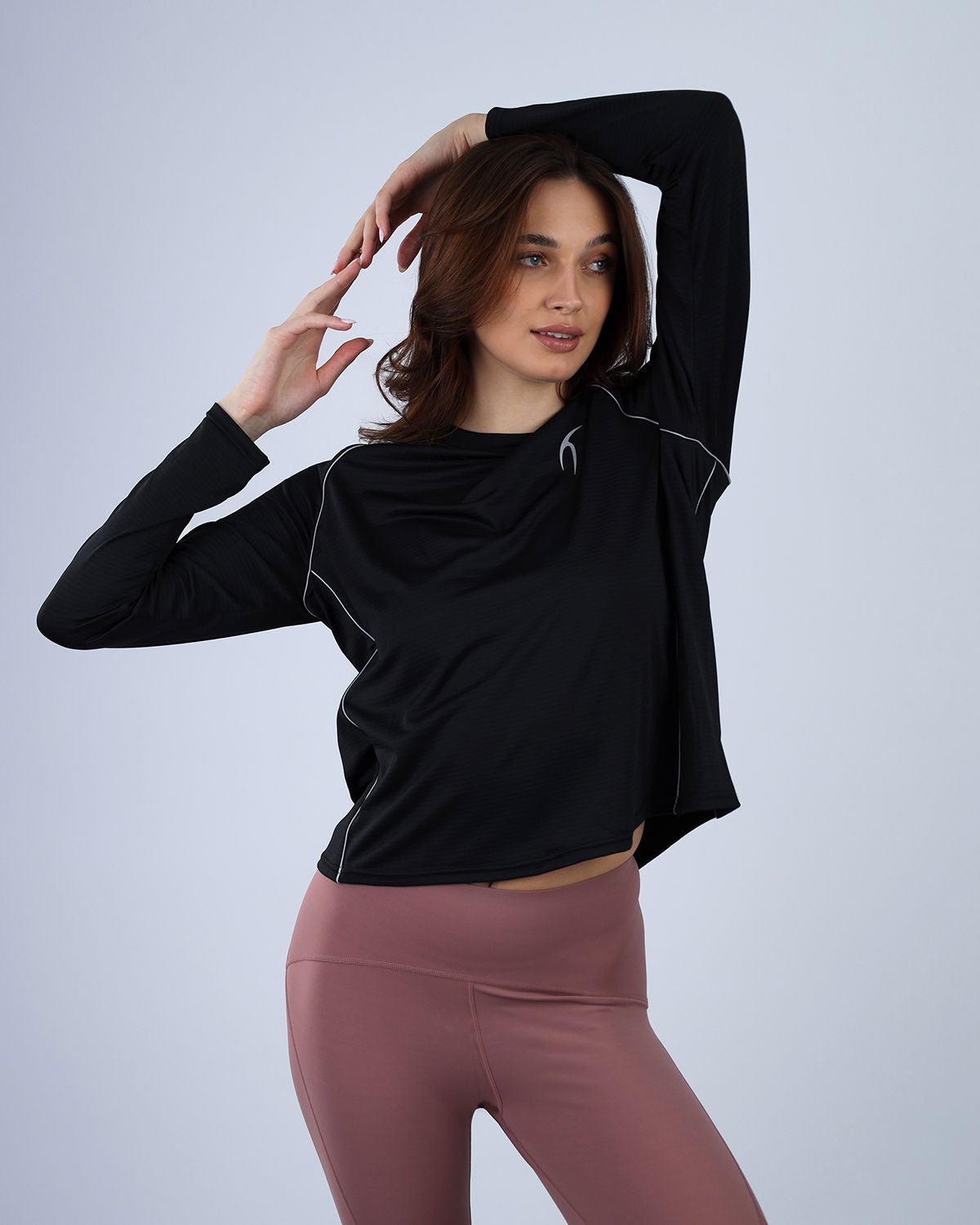 Slim Long Sleeve Black Top-Atum -3465393
