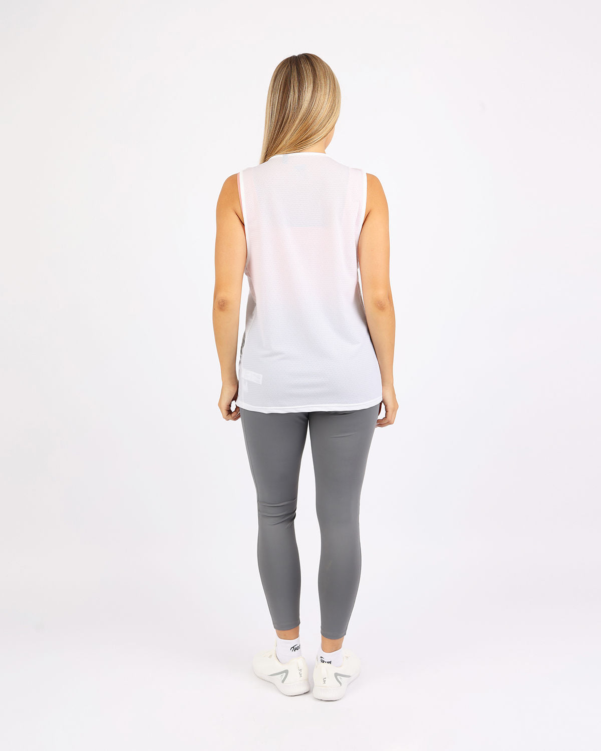 Victory Sleeveless White Tank Top-Atum -7354842