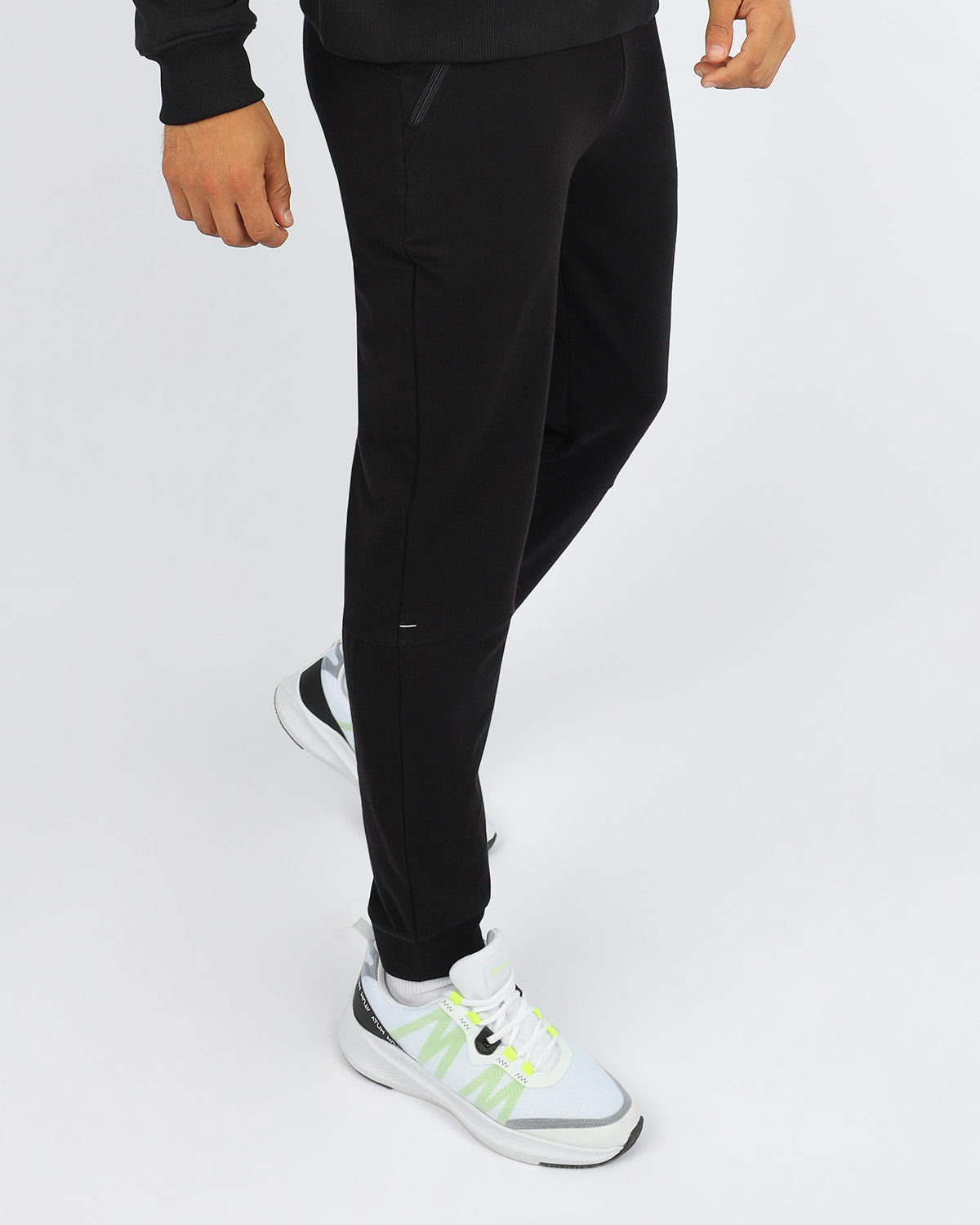 Back Logo Black Jogger Pants-Atum -36199102