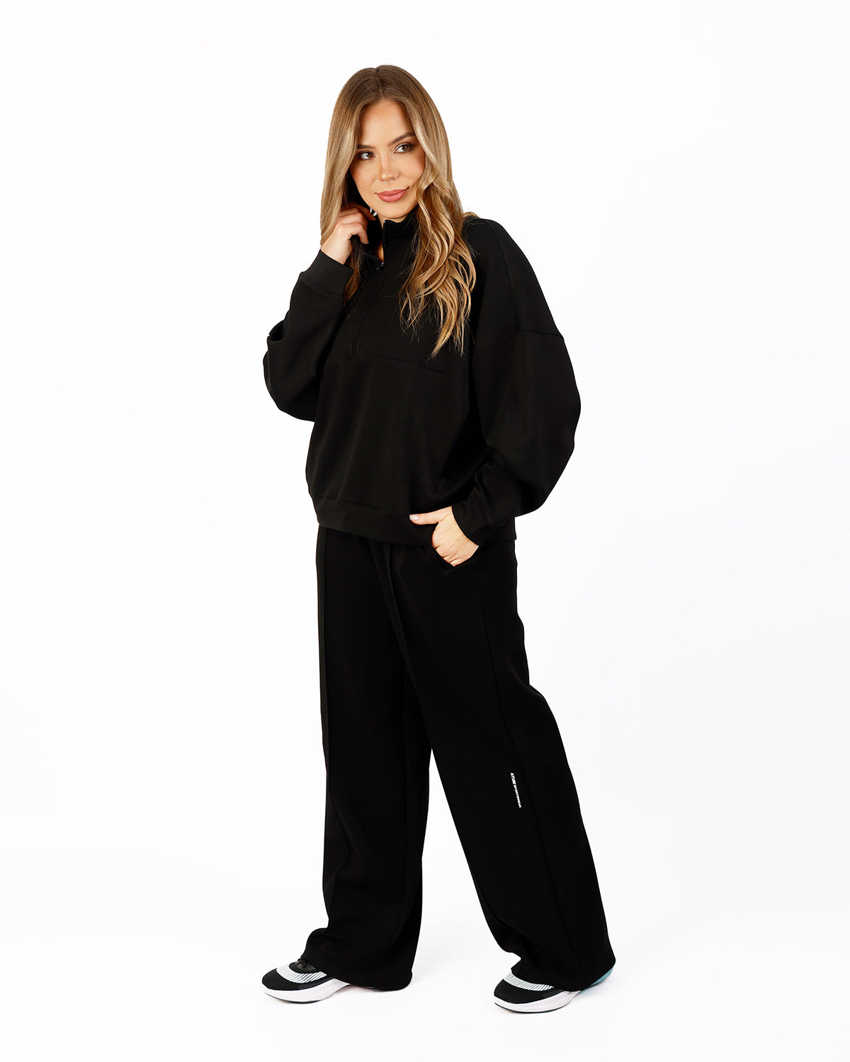 HalfZip Women's Black Tracksuit