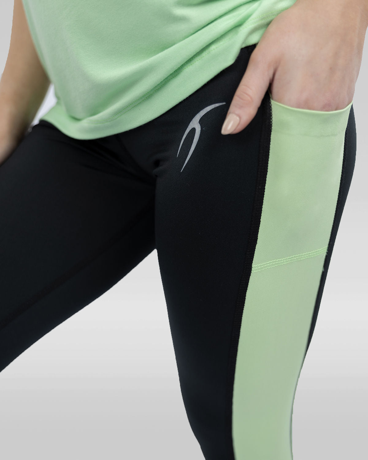 Flowery Plain Black Leggings-Atum -41257231