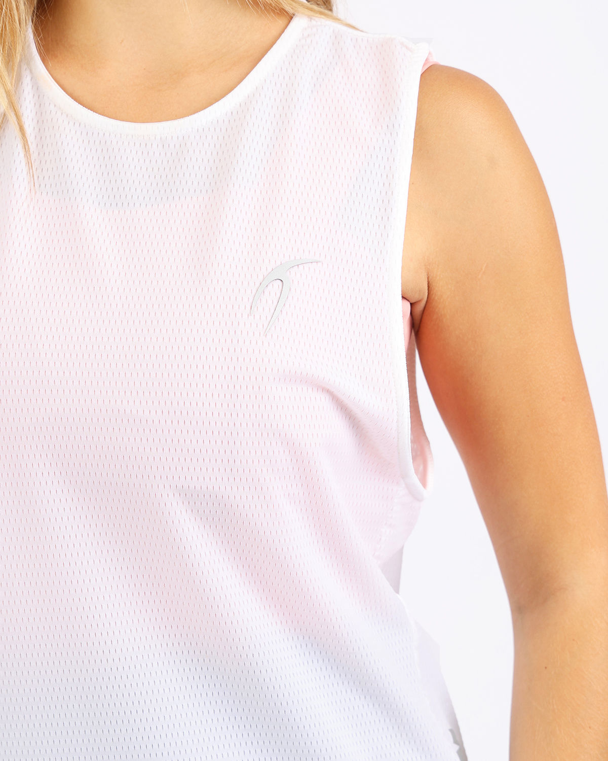 Victory Sleeveless White Tank Top-Atum -35253845