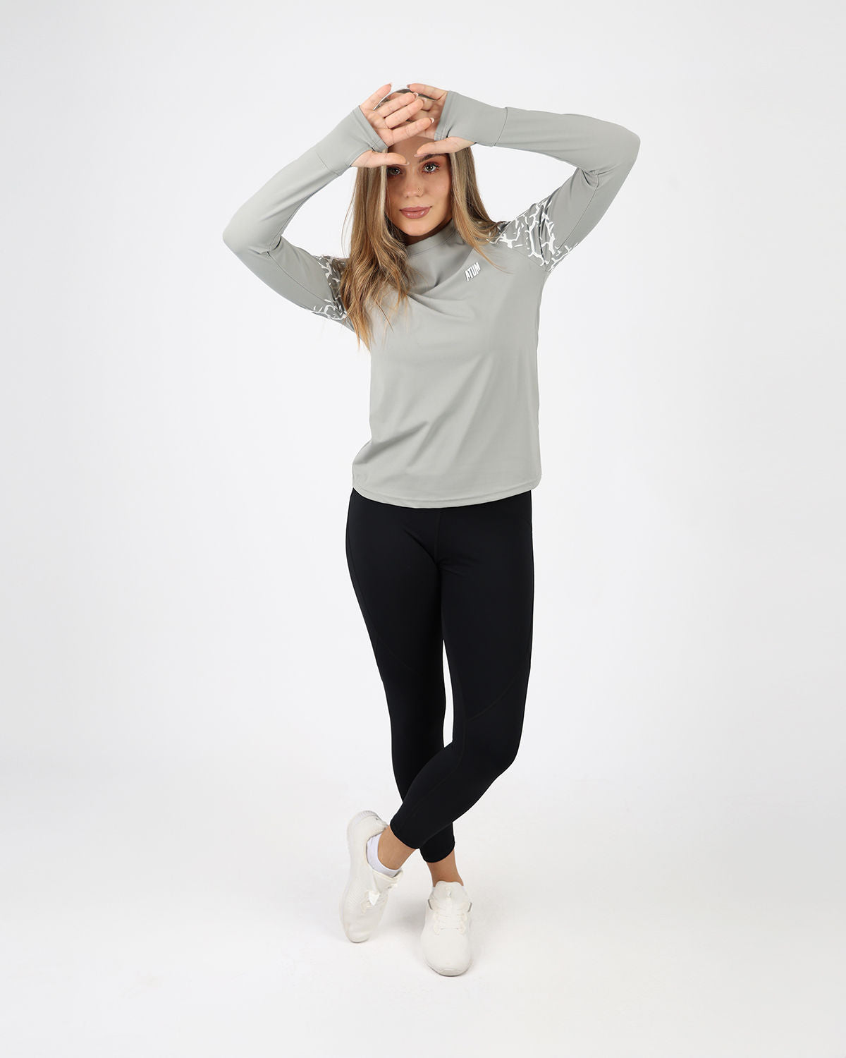 Graphic Long-Sleeve Gray T-Shirt-Atum -99738282