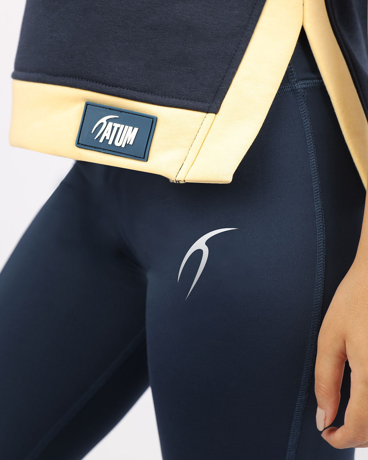 Slit Yoga Navy Leggings-Atum -92627089