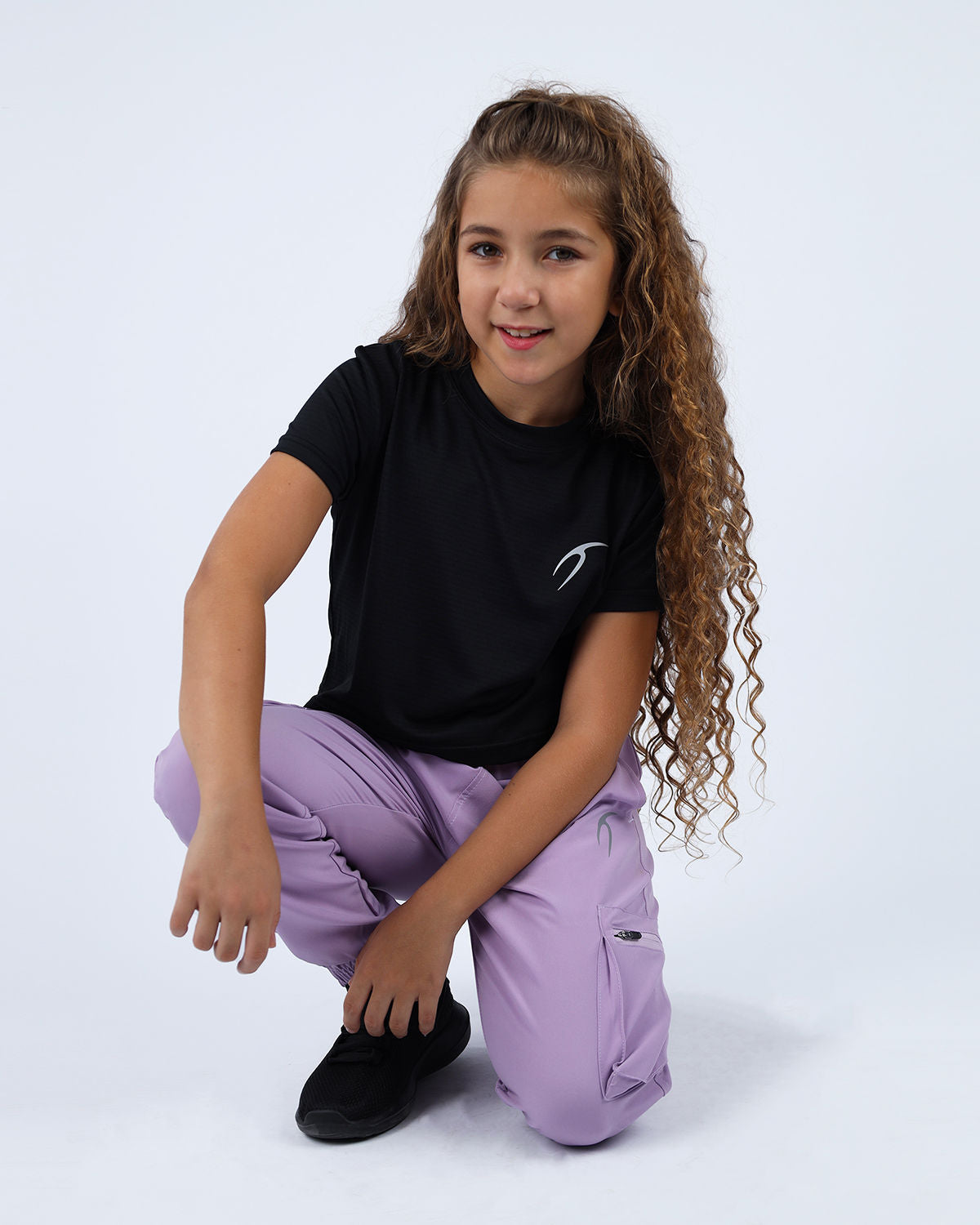 Alice Cropped Black T-Shirt-Atum -38773827