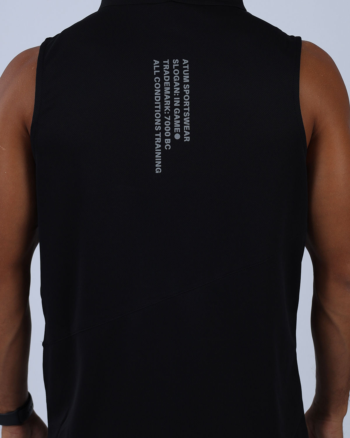 Sleeveless Breathable Black Hoodie-Atum -54348534